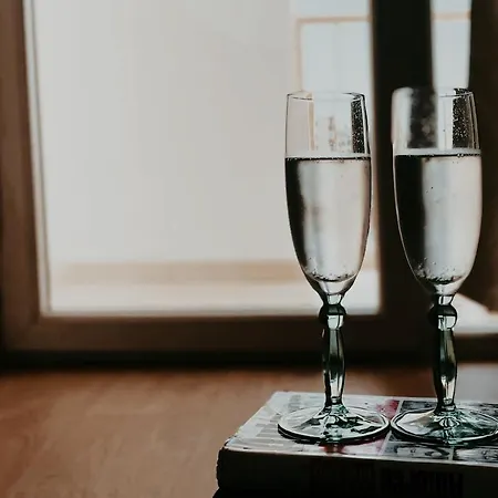 شقة S T R E H E Z A *