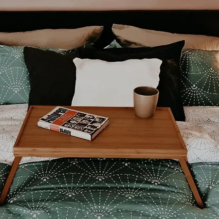 Apartment S T R E H E Z A Tirana