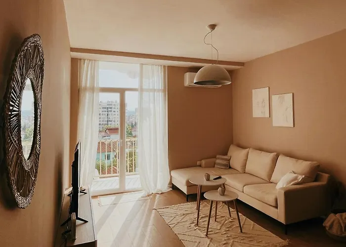 S T R E H E Z A Tiran