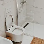 S T R E H E Z A Apartamento