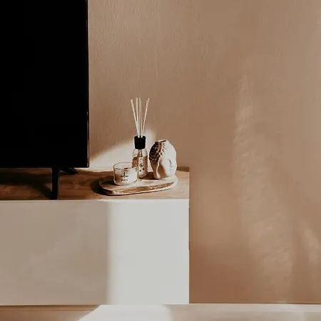 S T R E H E Z A Апартаменты