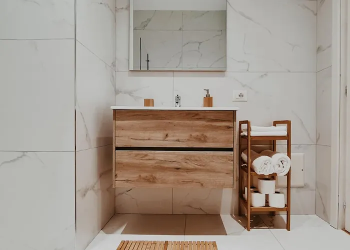 S T R E H E Z A Apartamento Tirana